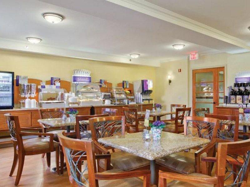 Holiday Inn Express Hotel & Suites San Diego-Escondido By Ihg Εξωτερικό φωτογραφία