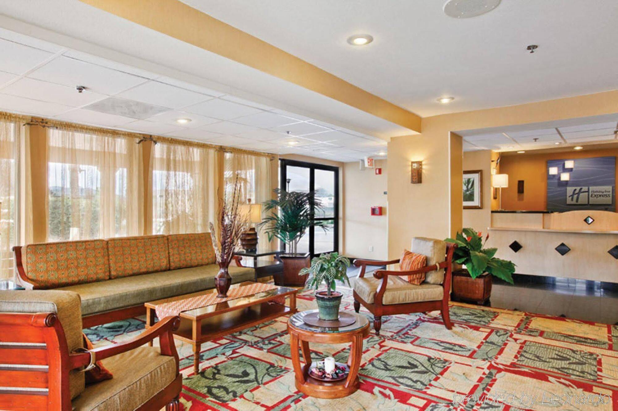 Holiday Inn Express Hotel & Suites San Diego-Escondido By Ihg Εξωτερικό φωτογραφία