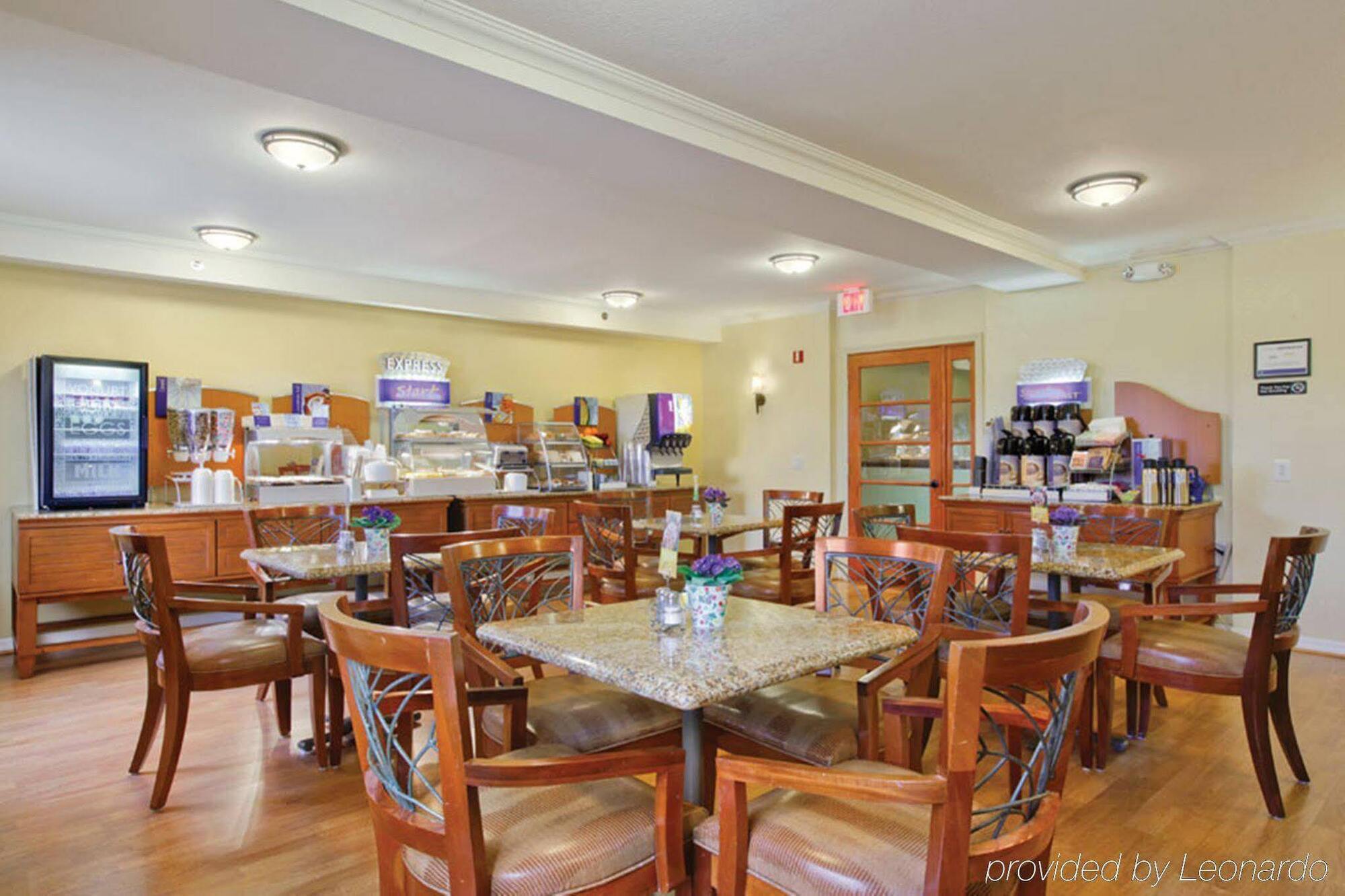 Holiday Inn Express Hotel & Suites San Diego-Escondido By Ihg Εξωτερικό φωτογραφία